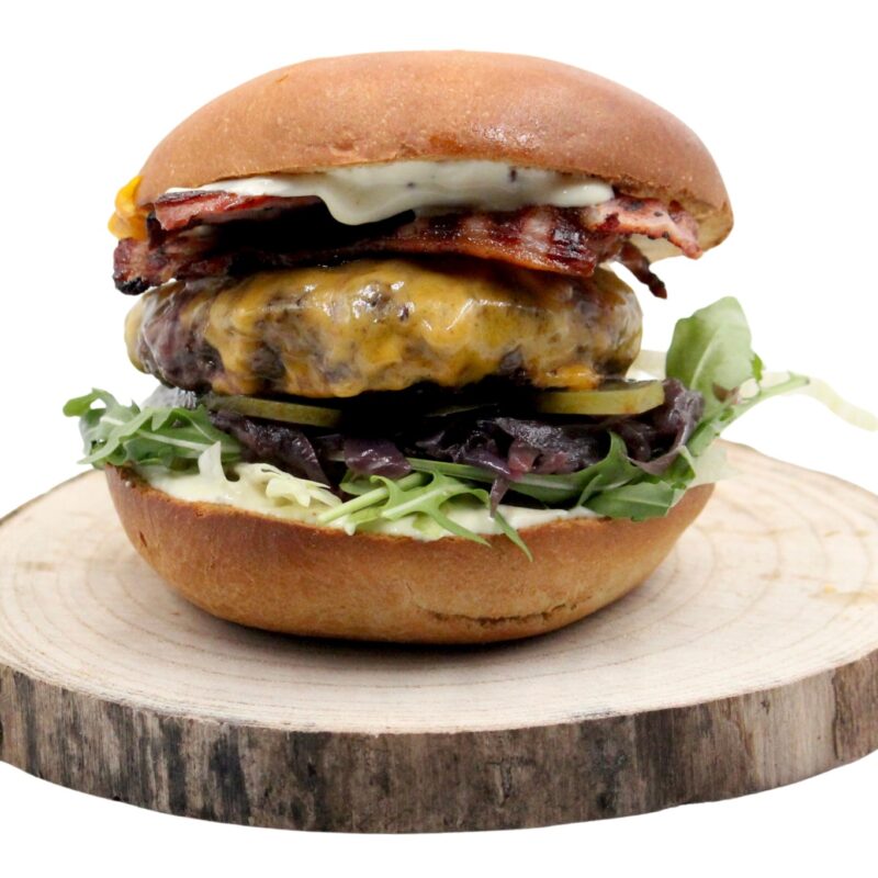 Butcher Burger w zestawie z ziemniakami